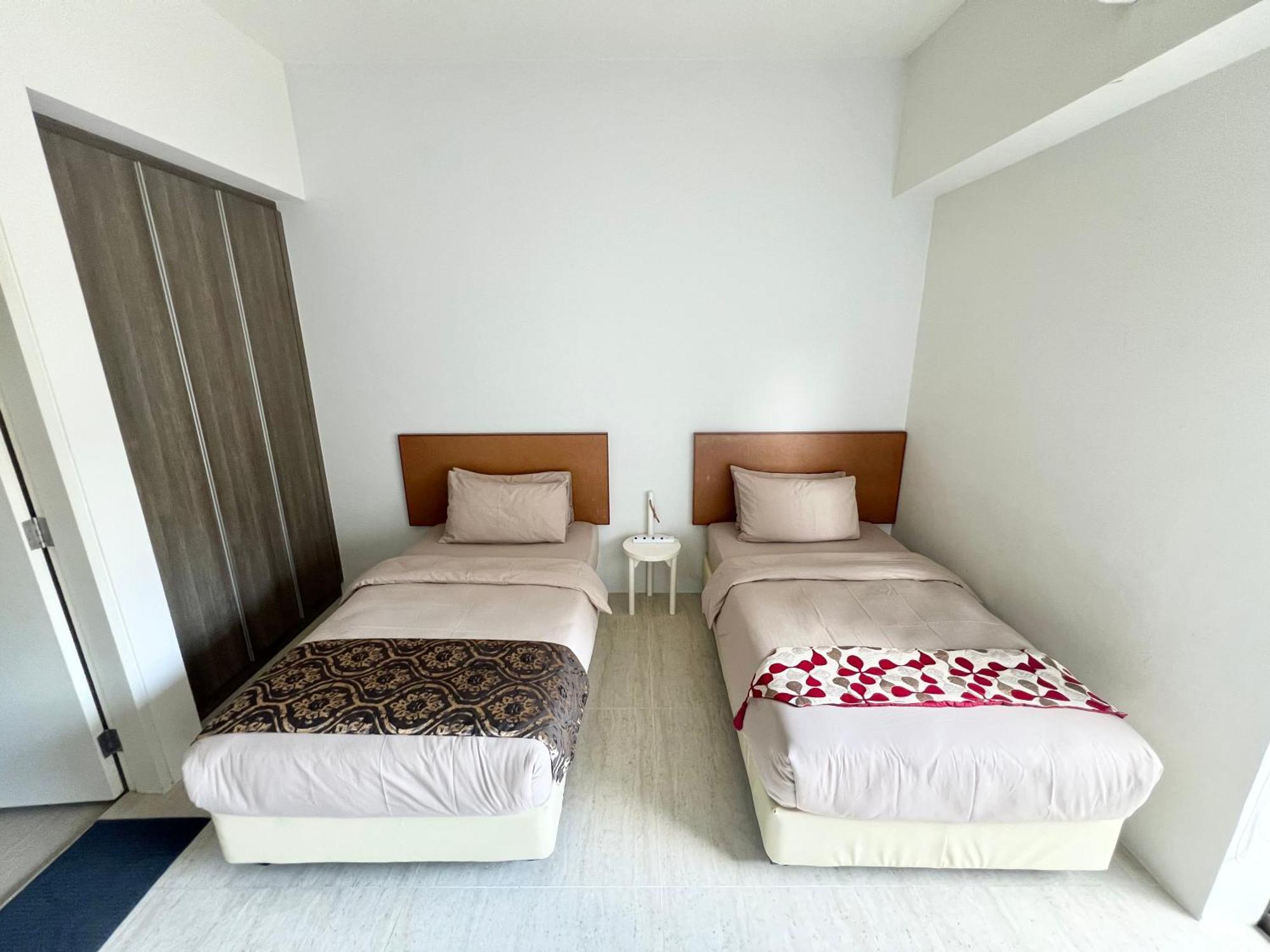 Ferienwohnung By The Sea, Penang Batu Feringgi Exterior foto